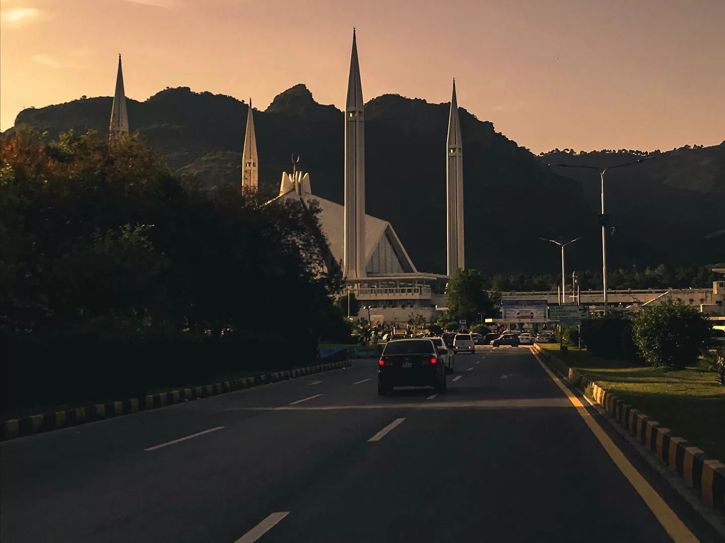 Islamabad to Riyadh: Your Overland Guide Image